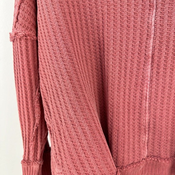 We The Free Cropped Sweater Women Small Pink Waffle Knit Dolman Sleeve Oversized - Picture 3 of 11
